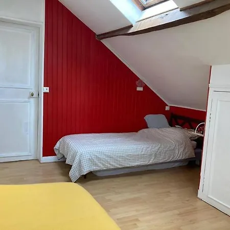 Apartment Tres Calme A Cote Du Chateau Versailles